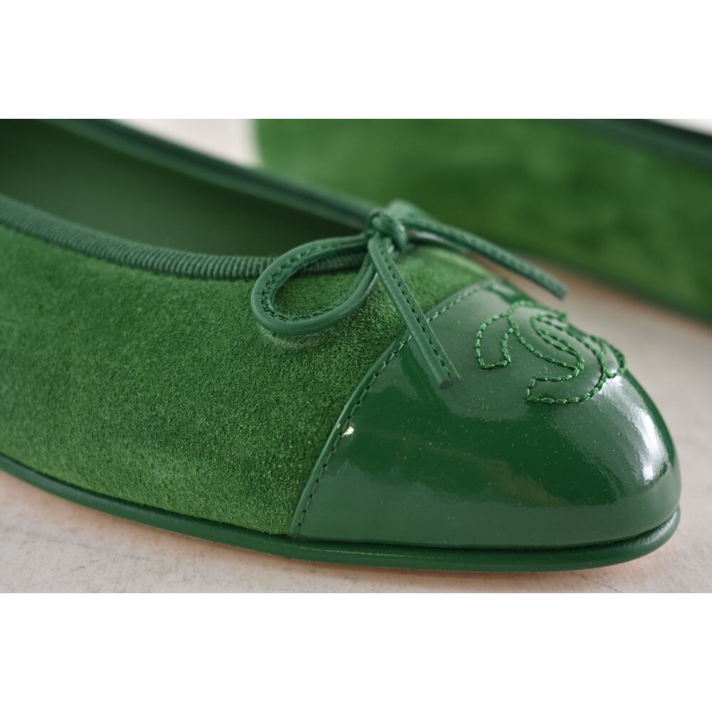 Chanel 26A Green Suede Patent Leather CC Logo Bow Tie Ballet Ballerina Flat 36 - Picture 7 of 16